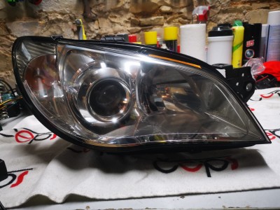 headlight.JPG